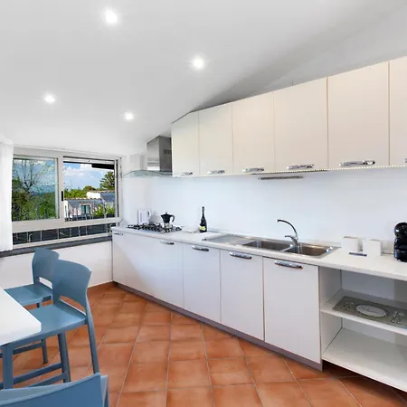 Yourhome - Jolly Pini