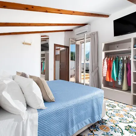 Yourhome - Jolly Pini *