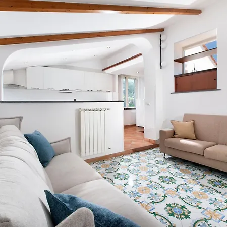 Yourhome - Jolly Pini